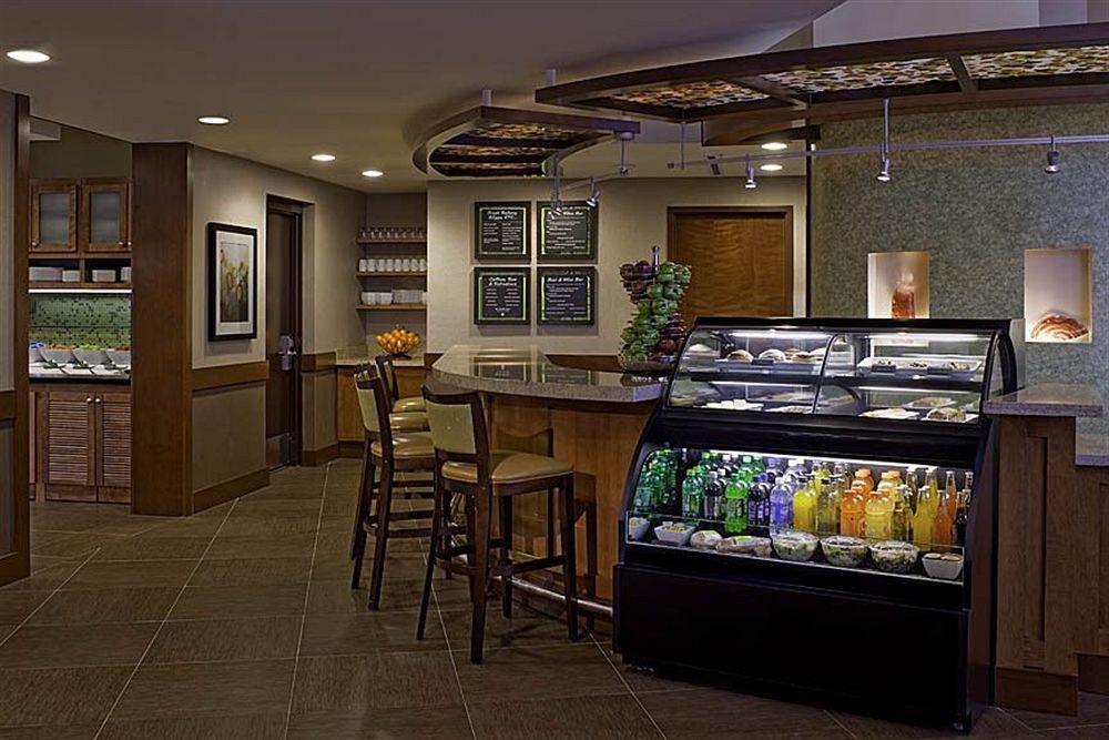 Hyatt Place Fort Myers At The Forum Restaurant photo