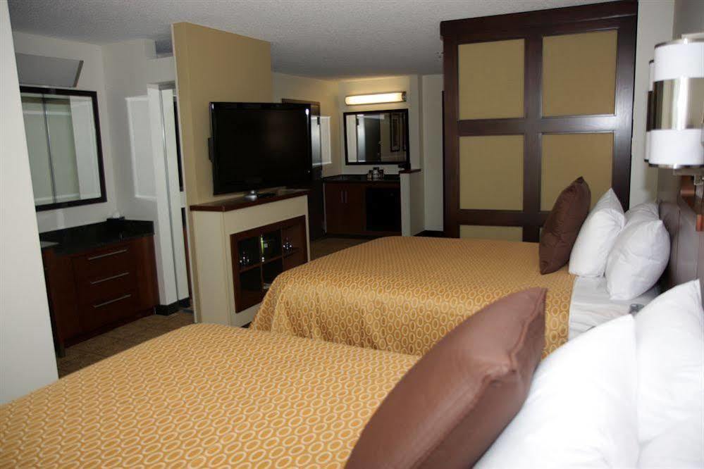 Hyatt Place Fort Myers At The Forum Exterior photo